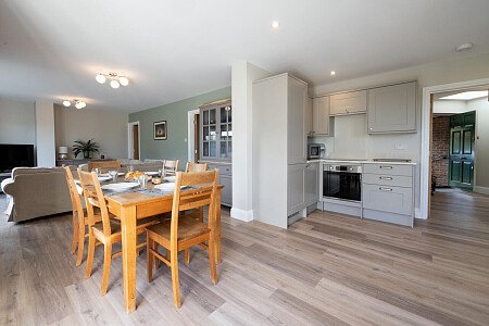 Tunbridge House  - Filming Locations Locations Direct -088