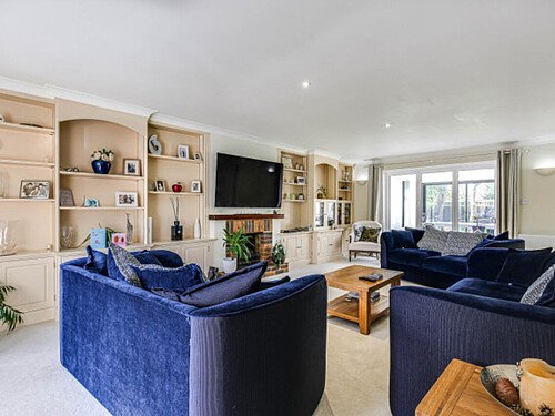 Driveway House   - Filming Locations Locations Direct -05