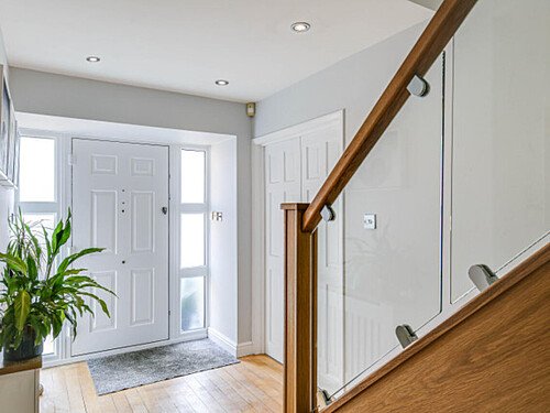 Driveway House   - Filming Locations Locations Direct -07