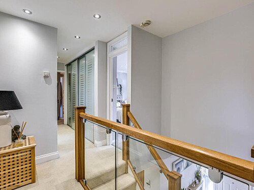 Driveway House   - Filming Locations Locations Direct -13