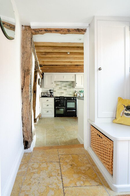 Farm Cotage   - Filming Locations Locations Direct -02