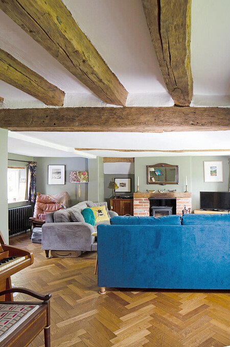 Farm Cotage   - Filming Locations Locations Direct -06