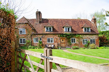 Farm Cotage   - Filming Locations Locations Direct -08