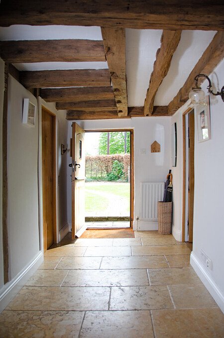 Farm Cotage   - Filming Locations Locations Direct -12