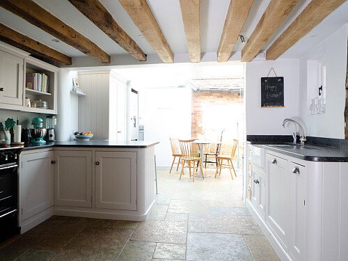 Farm Cotage   - Filming Locations Locations Direct -17