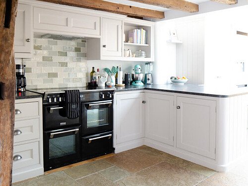 Farm Cotage   - Filming Locations Locations Direct -21