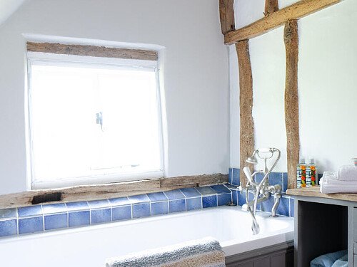 Farm Cotage   - Filming Locations Locations Direct -30