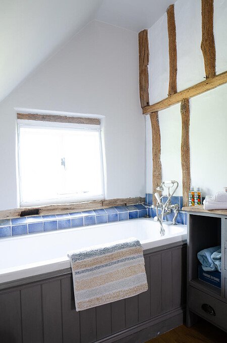 Farm Cotage   - Filming Locations Locations Direct -30