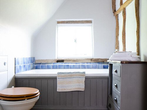 Farm Cotage   - Filming Locations Locations Direct -29