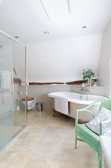 Farm Cotage   - Filming Locations Locations Direct -42