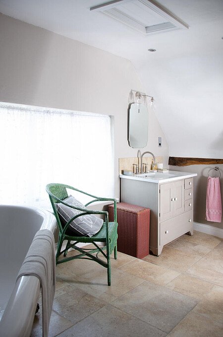 Farm Cotage   - Filming Locations Locations Direct -45