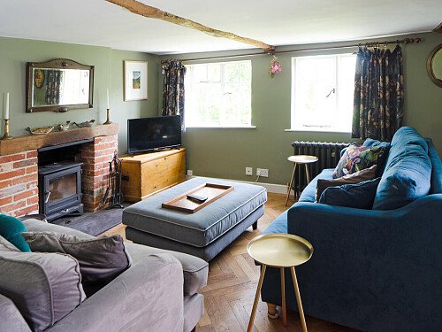 Farm Cotage   - Filming Locations Locations Direct -51