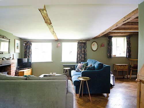 Farm Cotage   - Filming Locations Locations Direct -55