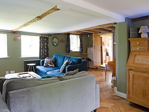 Farm Cotage   - Filming Locations Locations Direct -56