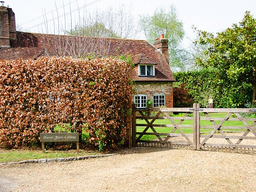 Farm Cotage   - Filming Locations Locations Direct -74