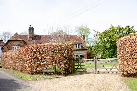 Farm Cotage   - Filming Locations Locations Direct -75