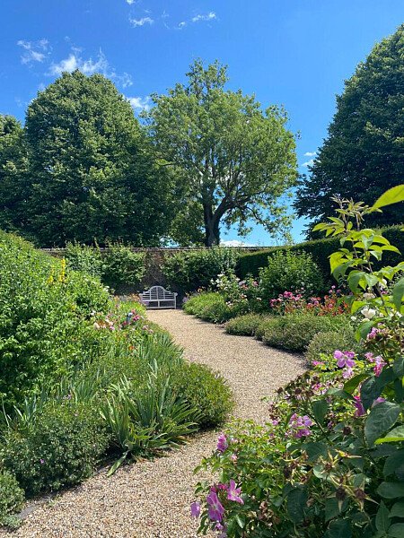 Pink House - Filming Locations Locations Direct -33