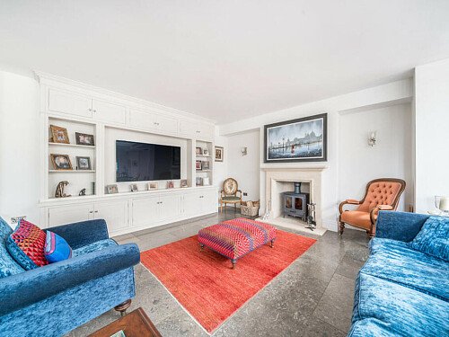 Piano House - Filming Locations Locations Direct -09