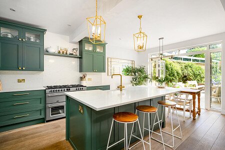 Large Windows - Filming Locations Locations Direct -03