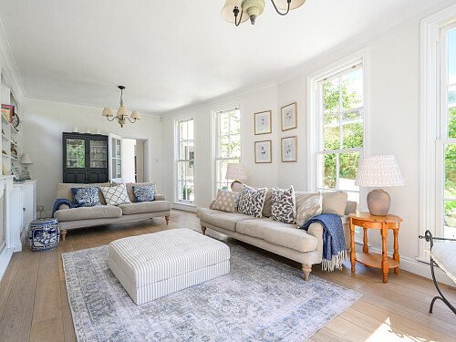 Large Windows - Filming Locations Locations Direct -06