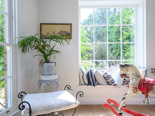 Large Windows - Filming Locations Locations Direct -07