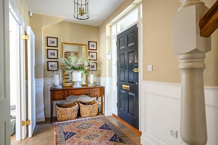 Large Windows - Filming Locations Locations Direct -11