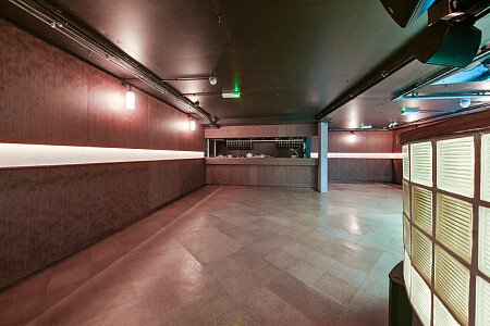 Hound Pub - Filming Locations Locations Direct -04