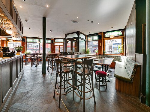 Hound Pub - Filming Locations Locations Direct -06