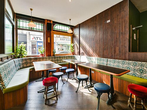 Hound Pub - Filming Locations Locations Direct -05