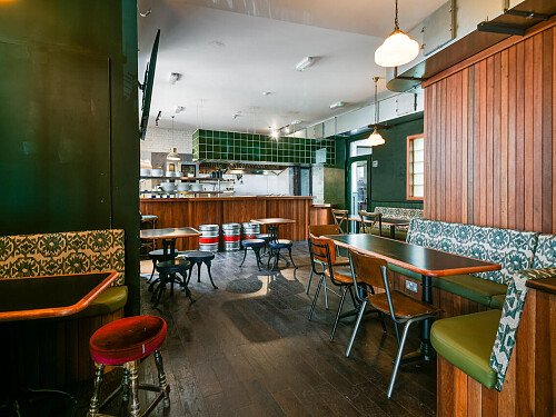 Hound Pub - Filming Locations Locations Direct -11