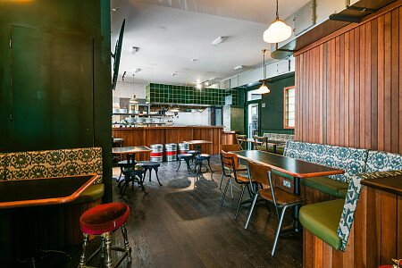 Hound Pub - Filming Locations Locations Direct -11