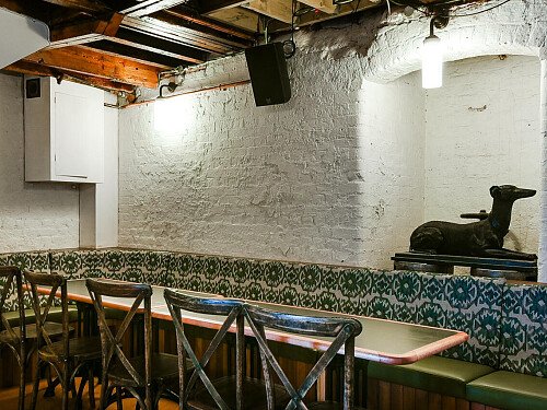 Hound Pub - Filming Locations Locations Direct -18