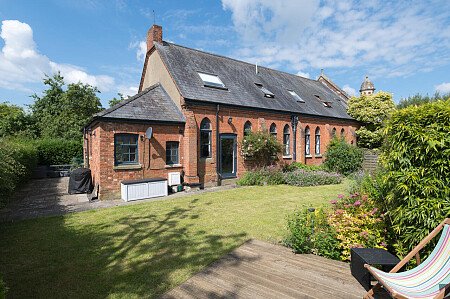 Chapel House - Filming Locations Locations Direct -25