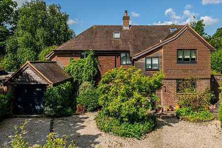 Treetop House - Filming Locations Locations Direct -44