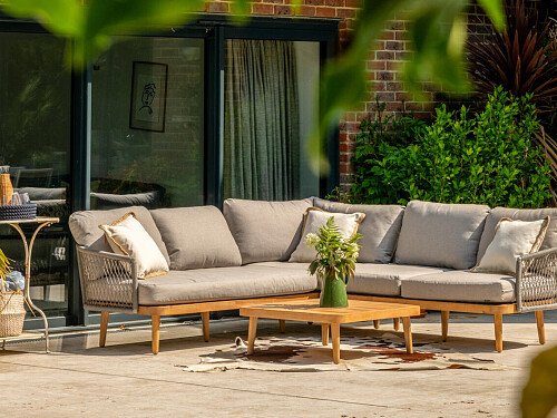 Treetop House - Filming Locations Locations Direct -53