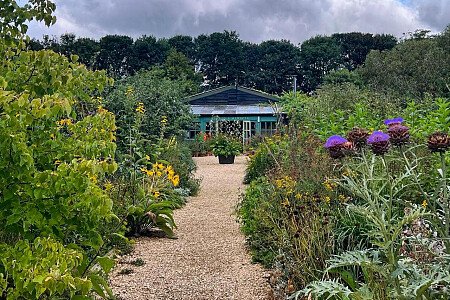 Big Greenhouse - Filming Locations Locations Direct -04