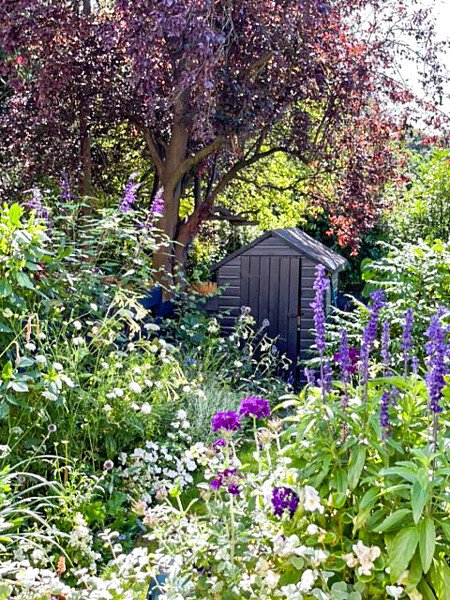 Roof top with view house- Filming Locations Locations Direct -20