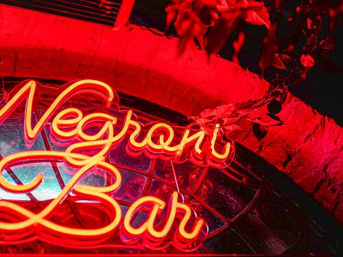 stained wood pannelling bar restaurant - Filming Locations Locations Direct -06