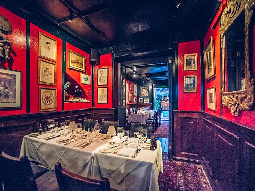 stained wood pannelling bar restaurant - Filming Locations Locations Direct -09