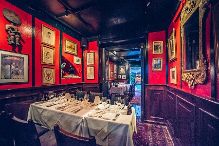 stained wood pannelling bar restaurant - Filming Locations Locations Direct -09