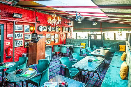 stained wood pannelling bar restaurant - Filming Locations Locations Direct -10