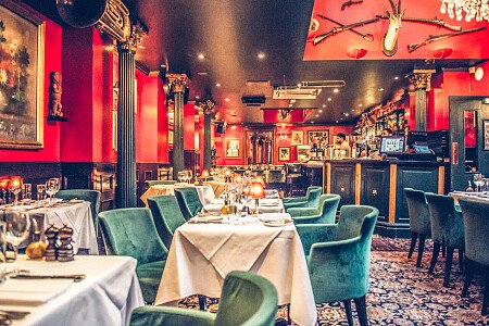 stained wood pannelling bar restaurant - Filming Locations Locations Direct -12