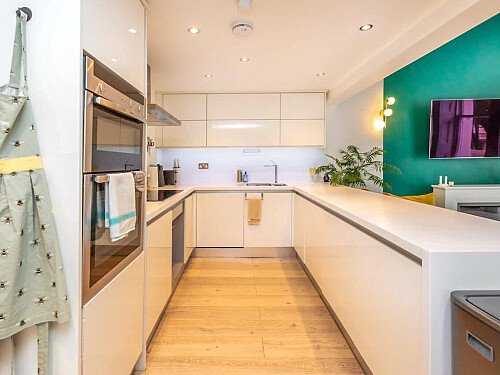 Colourful mezzanine apartment  - Filming Locations Locations Direct -13