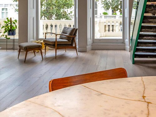 Colourful mezzanine apartment  - Filming Locations Locations Direct -17