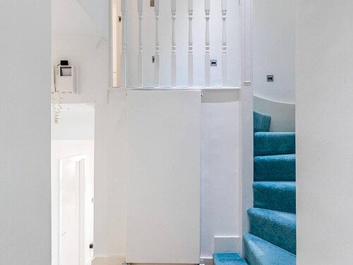 Colourful mezzanine apartment  - Filming Locations Locations Direct -19