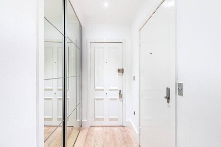 Colourful mezzanine apartment  - Filming Locations Locations Direct -22