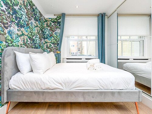 Colourful mezzanine apartment  - Filming Locations Locations Direct -23