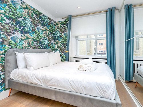 Colourful mezzanine apartment  - Filming Locations Locations Direct -26