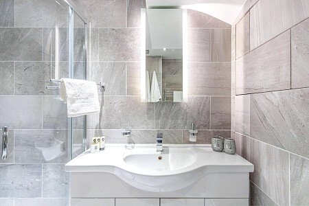 Colourful mezzanine apartment  - Filming Locations Locations Direct -31