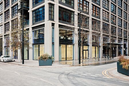 Industrial pipes - Filming Locations Locations Direct -04